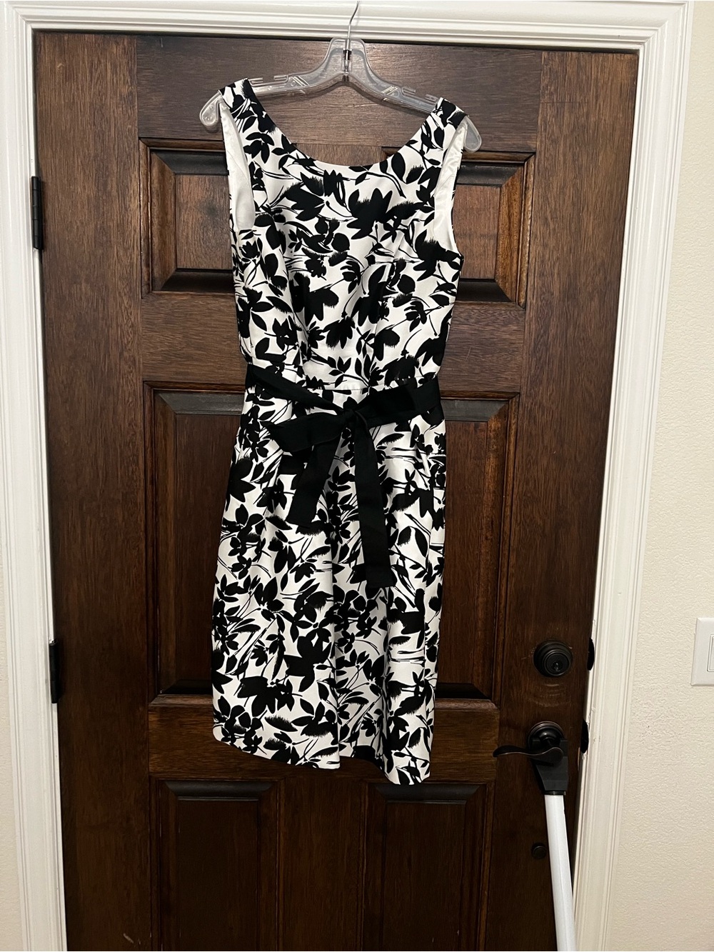 Carmen Marc Valvo Lavender Label on Satin Lining - Picture 3 of 7